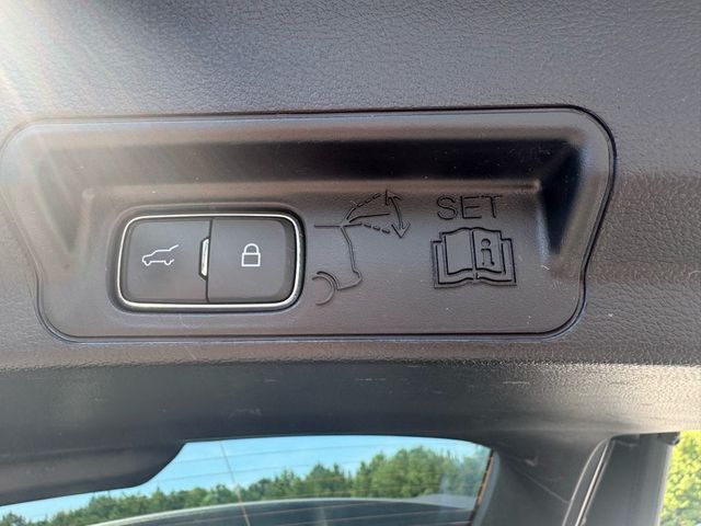 2025 Ford Explorer ST-Line - 23079426 - 38