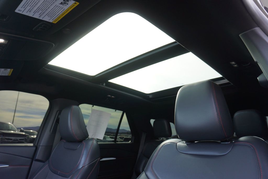 2025 Ford Explorer ST-LINE - 22993641 - 26