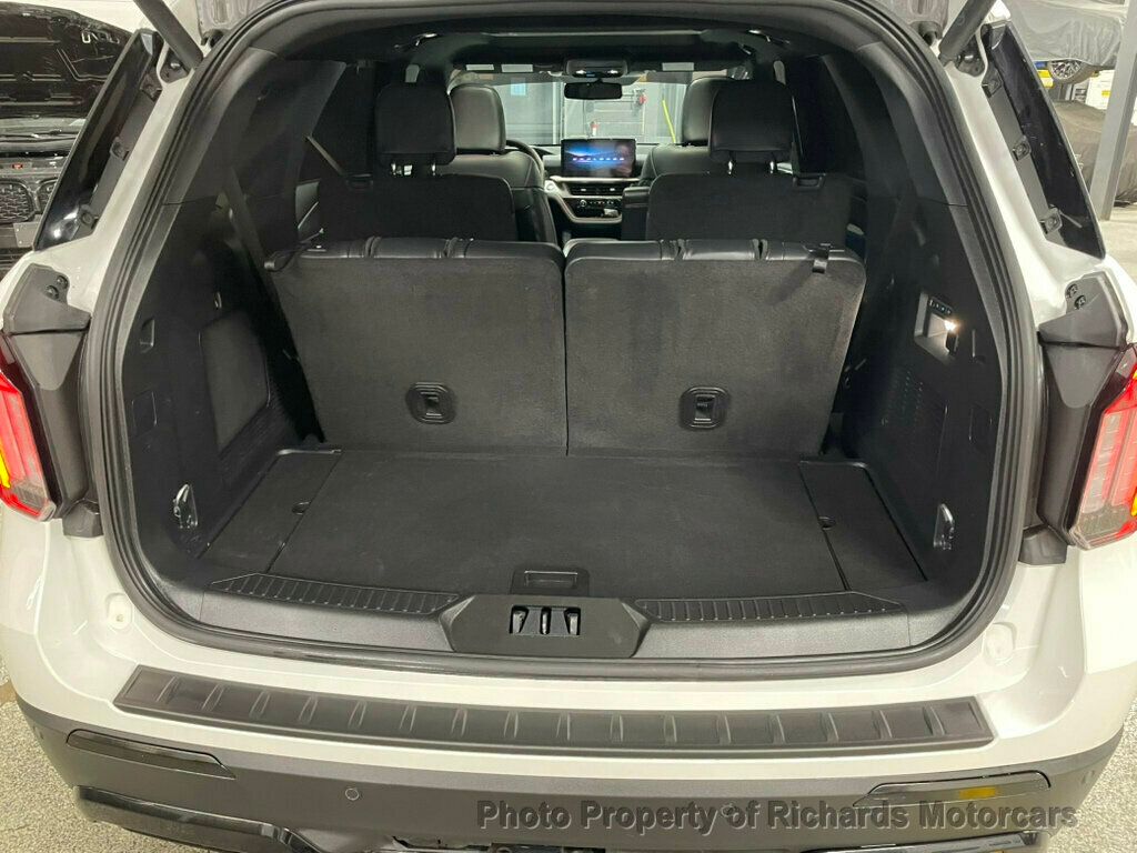 2025 Ford Explorer ST-Line 4WD - 22959761 - 9