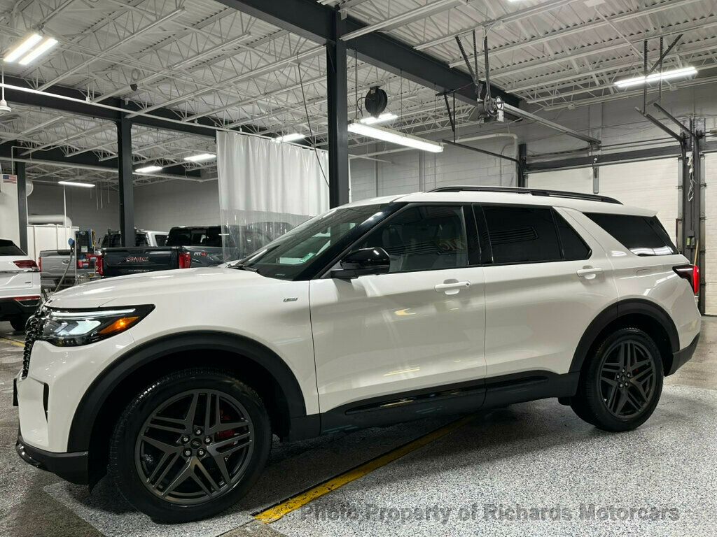 2025 Ford Explorer ST-Line 4WD - 22959761 - 5