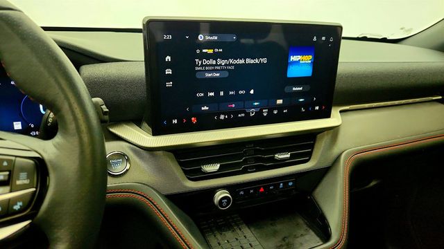 2025 Ford Explorer ST-Line 4WD with Premium Pkg, Panoramic Vista Roof & Street Pack - 22963434 - 17