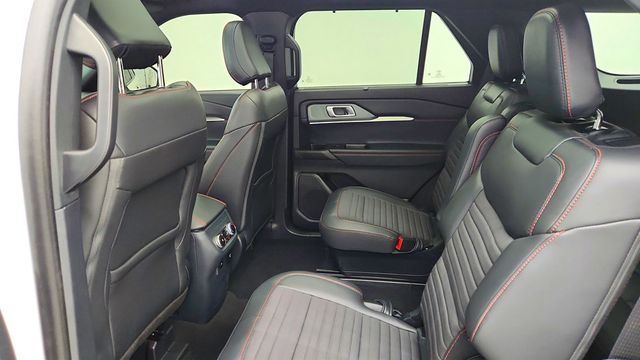 2025 Ford Explorer ST-Line 4WD with Premium Pkg, Panoramic Vista Roof & Street Pack - 22963434 - 20