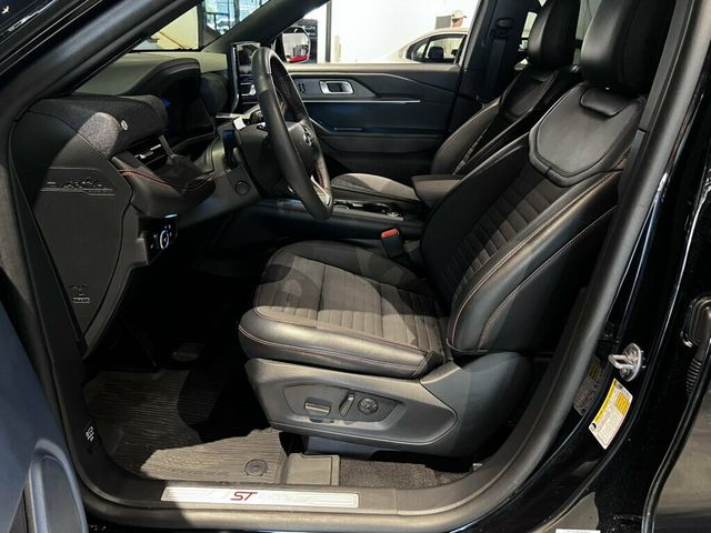 2025 Ford Explorer ST-Line Sport Utility 4D - 23078579 - 11