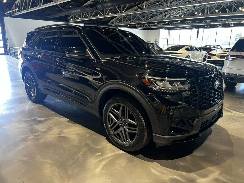 2025 Ford Explorer ST-Line Sport Utility 4D - 23078579 - 2
