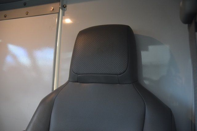 2025 Ford E-Series Cutaway E350 CUTAWAY * 7.3 V8 * 11' READING KUV W/ RACK * 3K MILES - 22970365 - 33