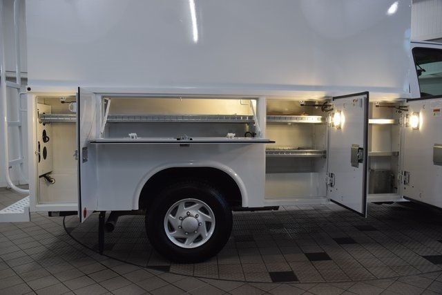 2025 Ford E-Series Cutaway E350 CUTAWAY * 7.3 V8 * 11' READING KUV W/ RACK * 3K MILES - 22970365 - 38