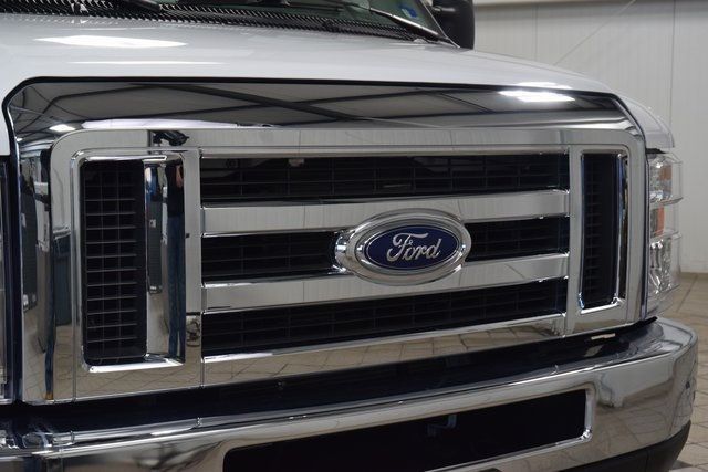 2025 Ford E-Series Cutaway E350 CUTAWAY * 7.3 V8 * 11' READING KUV W/ RACK * 3K MILES - 22970365 - 4