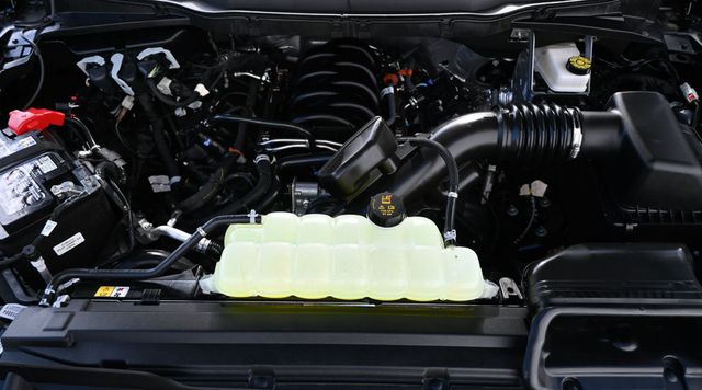 2025 Ford F-150 3/5 MaxTrac Lowering Kit with FOX Shocks Carbon Fiber New - 22934910 - 19