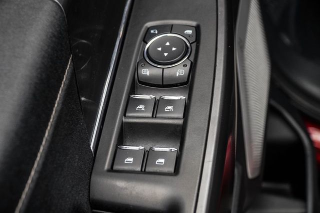 2025 Ford F-150 Lariat - 23066606 - 38