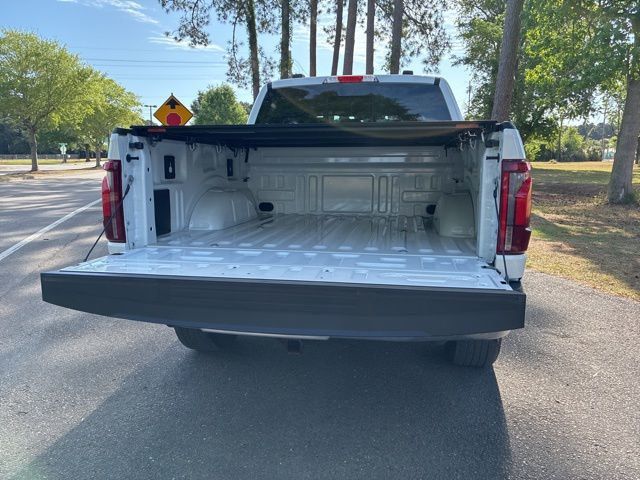 2025 Ford F-150 Lariat - 23018323 - 17