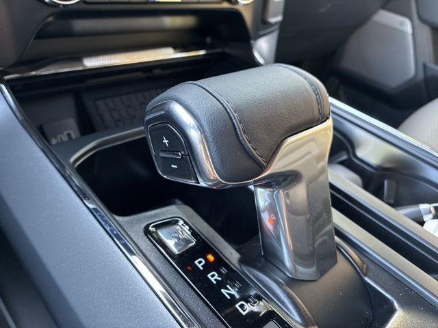 2025 Ford F-150 Lariat - 23018323 - 30