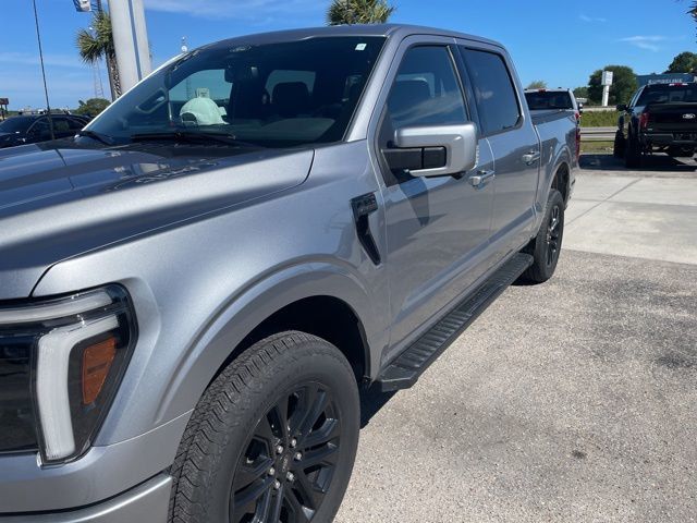 2025 Ford F-150 Lariat - 23024908 - 8