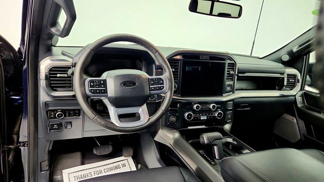 2025 Ford F-150 LARIAT 4WD SuperCrew 5.5' Box w/ 501A, PowerBoost & Blk Appr Pkg - 23026814 - 11