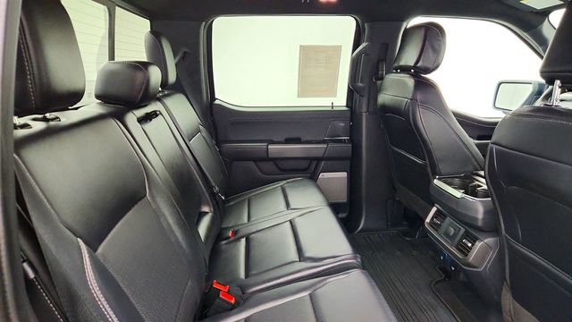 2025 Ford F-150 LARIAT 4WD SuperCrew 5.5' Box w/ 501A, PowerBoost & Blk Appr Pkg - 23026814 - 21