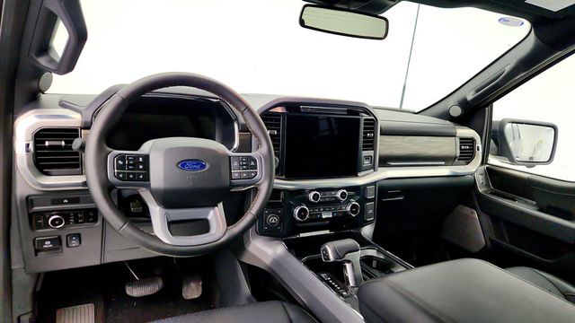 2025 Ford F-150 LARIAT 4WD SuperCrew 5.5' Box w/ 5.0L V8 Engine - 23017627 - 11