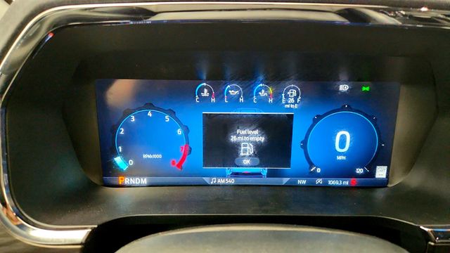 2025 Ford F-150 LARIAT 4WD SuperCrew 5.5' Box w/ 5.0L V8 Engine - 23017627 - 13