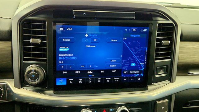 2025 Ford F-150 LARIAT 4WD SuperCrew 5.5' Box w/ 5.0L V8 Engine - 23017627 - 17