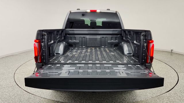 2025 Ford F-150 LARIAT 4WD SuperCrew 5.5' Box w/ 5.0L V8 Engine - 23017627 - 21