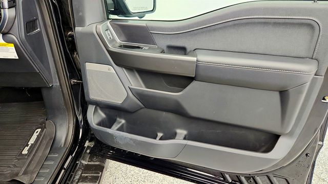 2025 Ford F-150 LARIAT 4WD SuperCrew 5.5' Box with Equipment 501A and PowerBoost - 22960724 - 23