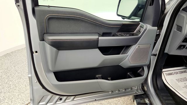 2025 Ford F-150 LARIAT 4WD SuperCrew 6.5' Box w/ Equip 502A, Hard Tonneau Cover - 23005730 - 9