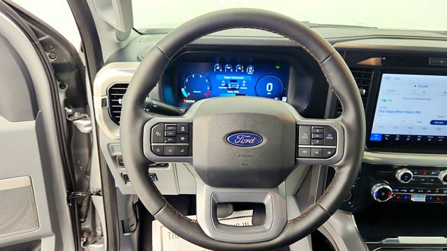 2025 Ford F-150 LARIAT 4WD SuperCrew 6.5' Box w/ Equip 502A, Hard Tonneau Cover - 23005730 - 12