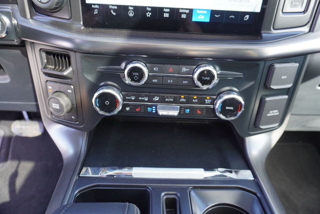 2025 Ford F-150 LARIAT SPORT - 23024263 - 40