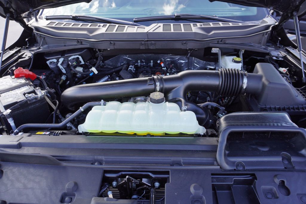 2025 Ford F-150 LARIAT SPORT - 23024263 - 47