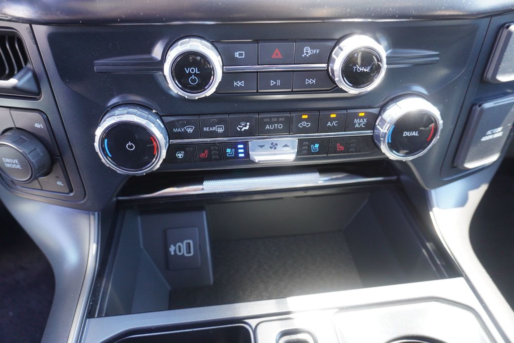 2025 Ford F-150 LARIAT SPORT - 23057571 - 40