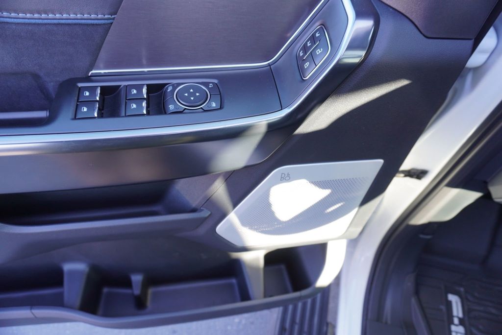 2025 Ford F-150 PLATINUM - 22979810 - 27