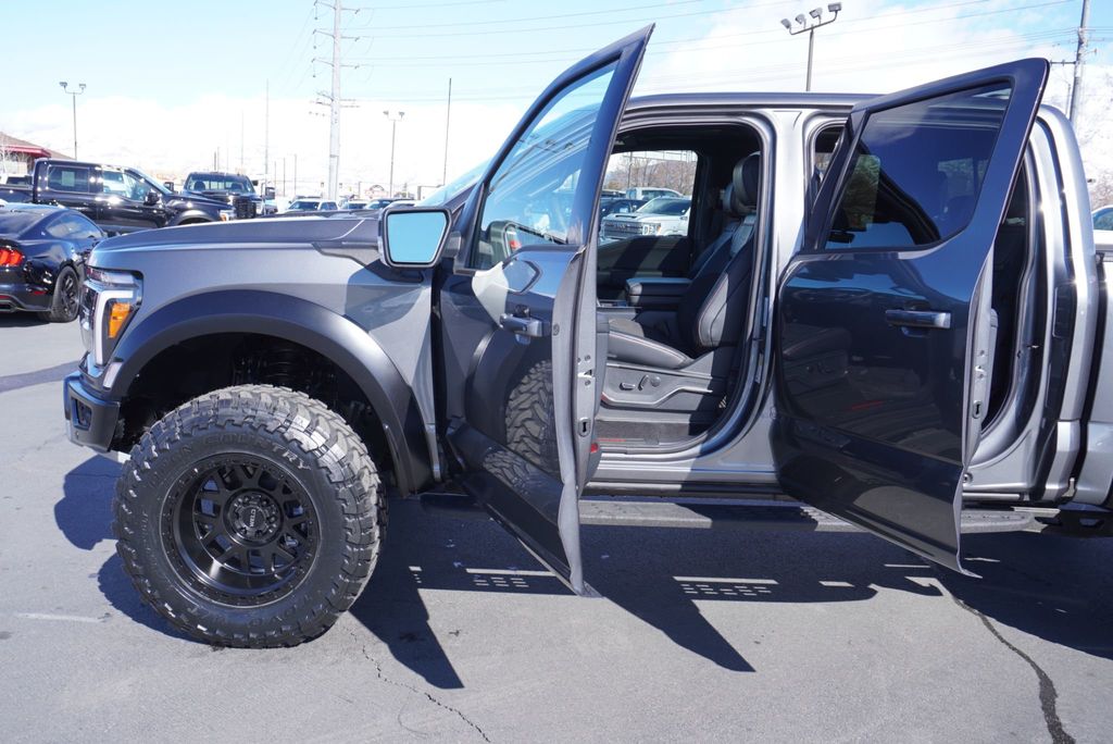 2025 Ford F-150 RAPTOR - 22775896 - 21