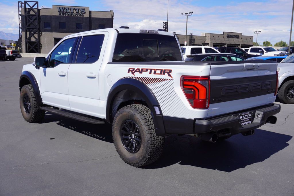 2025 Ford F-150 Raptor photo 3