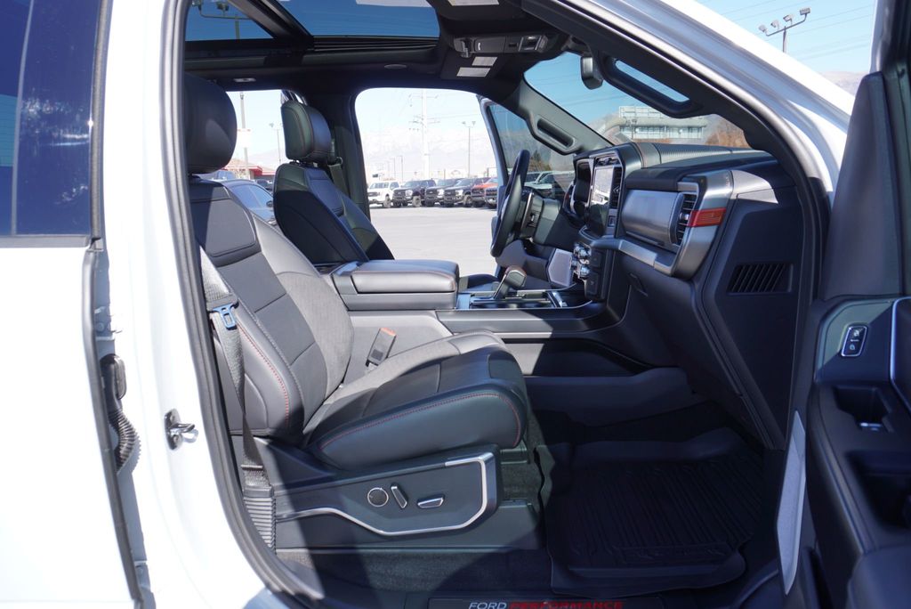 2025 Ford F-150 RAPTOR - 22939469 - 23