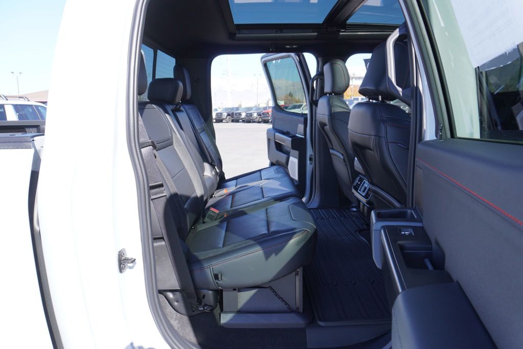 2025 Ford F-150 RAPTOR - 22939469 - 24