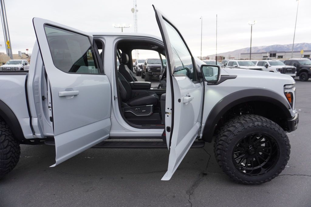 2025 Ford F-150 RAPTOR - 22961581 - 25
