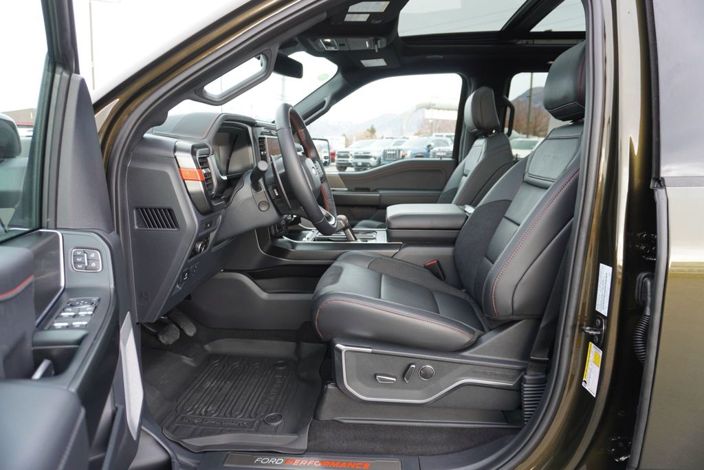 2025 Ford F-150 RAPTOR - 22963662 - 17