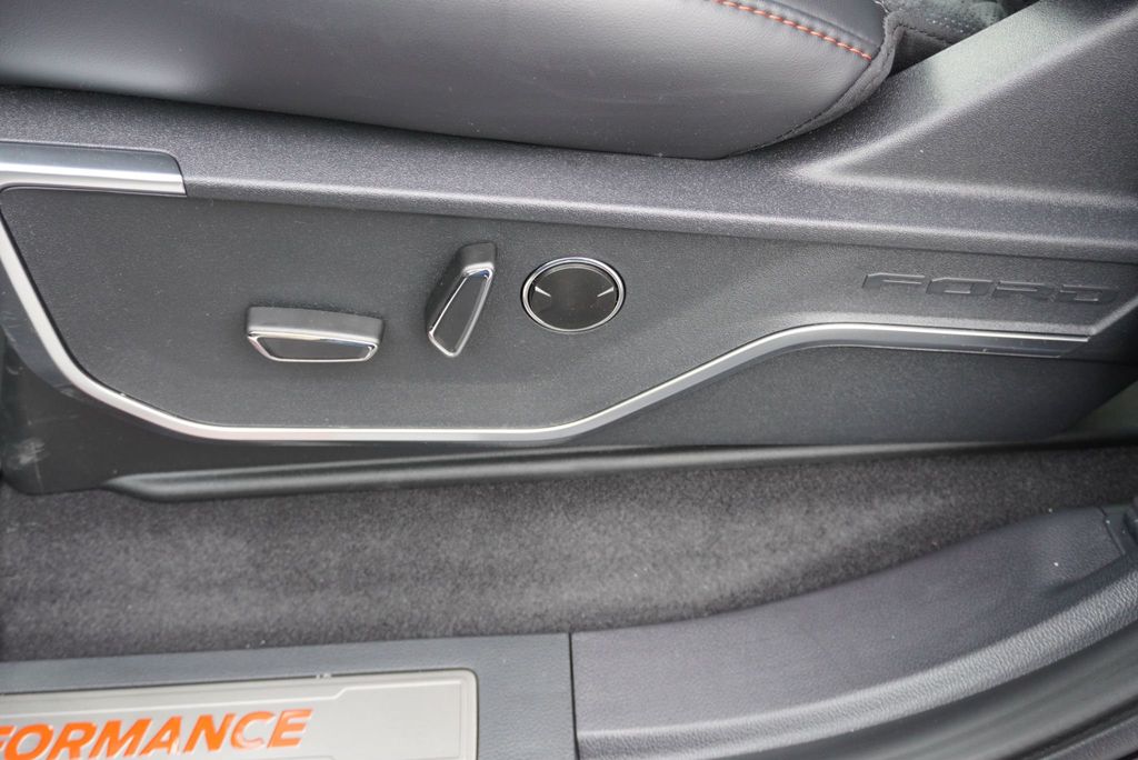 2025 Ford F-150 RAPTOR - 22983403 - 29