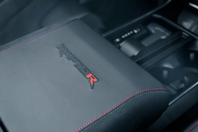 2025 Ford F-150 Raptor 4WD SuperCrew 5.5' Box - 22919047 - 13