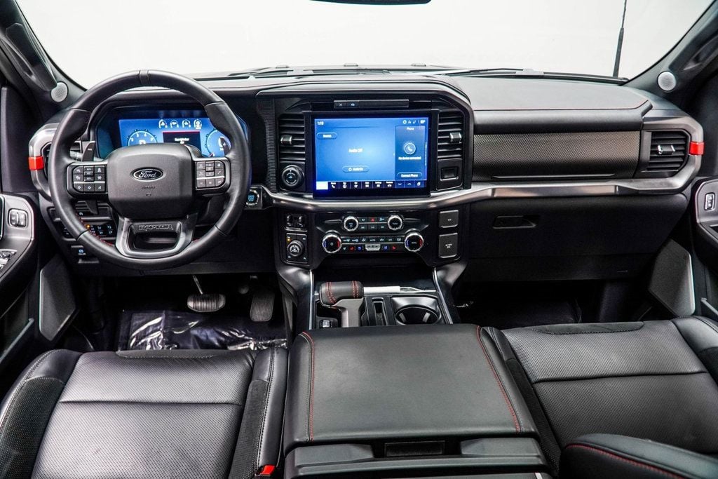 2025 Ford F-150 Raptor photo 3