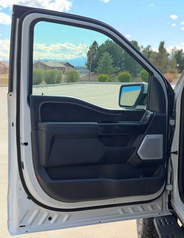 2025 Ford F-150 Raptor 4WD SuperCrew "R" - 23008356 - 24