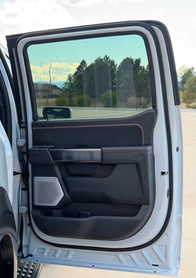 2025 Ford F-150 Raptor 4WD SuperCrew "R" - 23008356 - 32