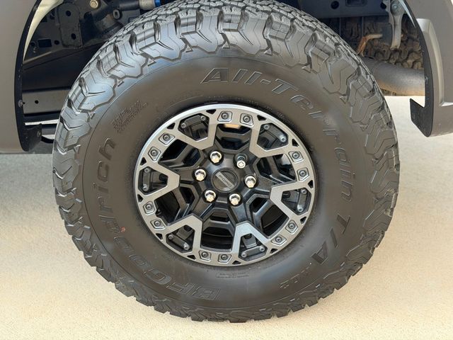 2025 Ford F-150 Raptor 4WD SuperCrew "R" - 23008356 - 39