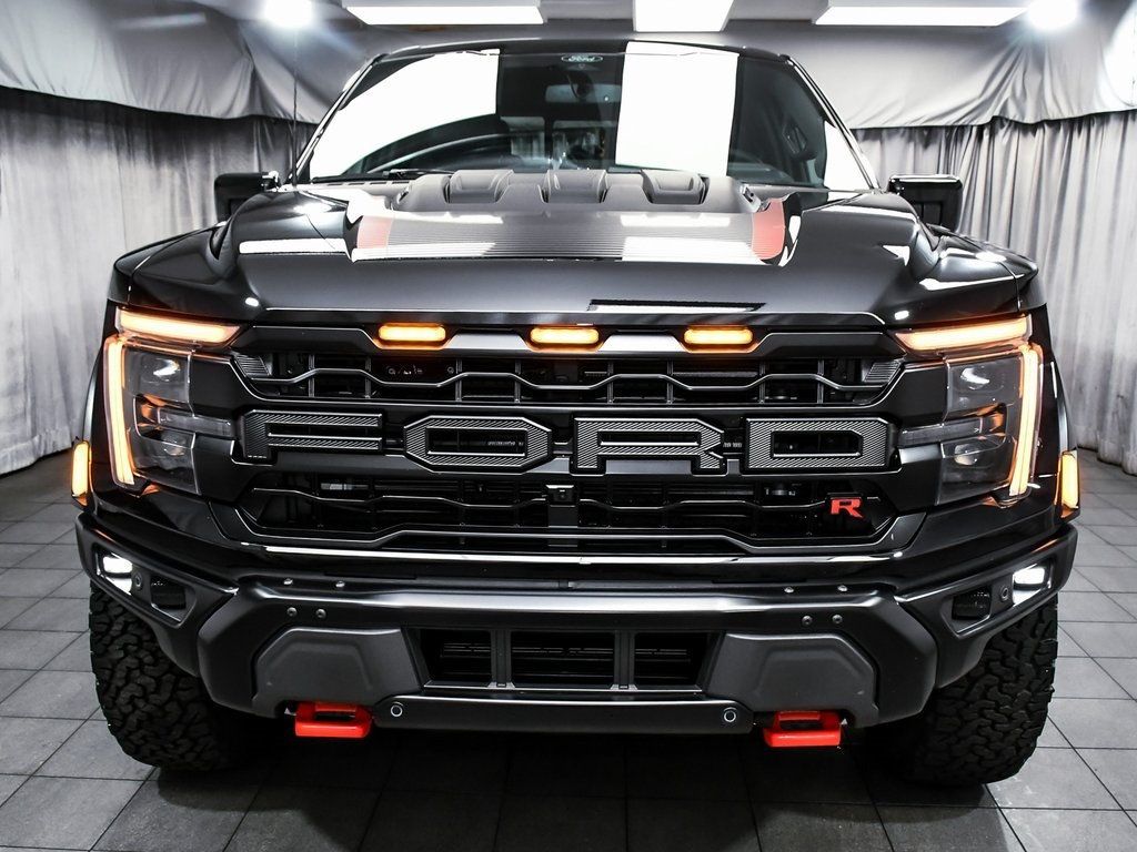 2025 Ford F-150 Raptor photo 2