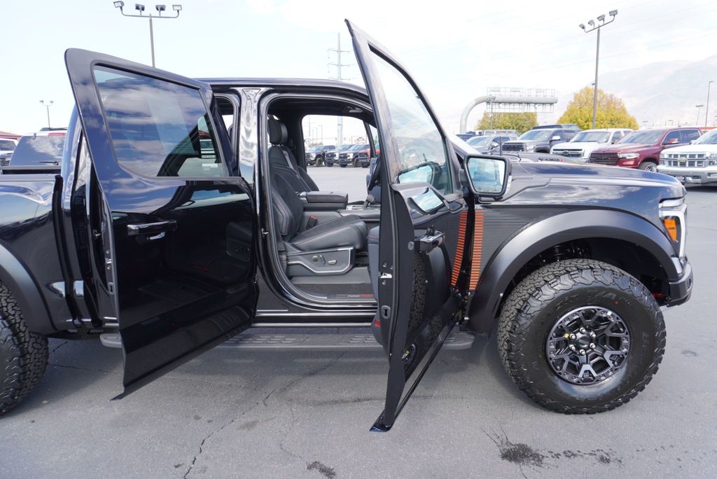 2025 Ford F-150 RAPTOR R - 22936180 - 26