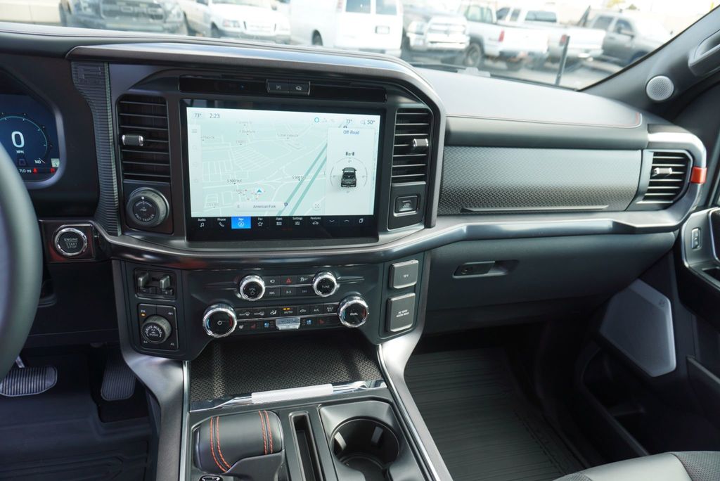2025 Ford F-150 RAPTOR R - 22936180 - 32