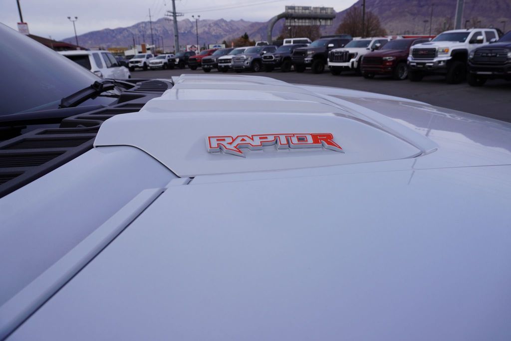 2025 Ford F-150 SEMA RAPTOR R  - 22945939 - 17