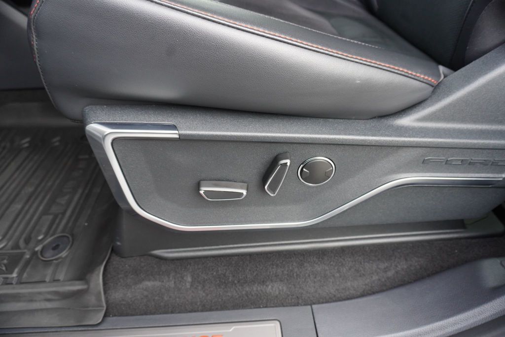 2025 Ford F-150 SEMA RAPTOR R  - 22945939 - 29