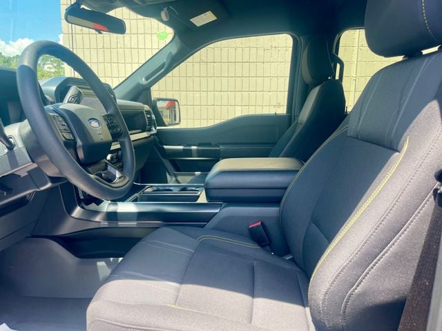2025 Ford F-150 STX - Photo 6