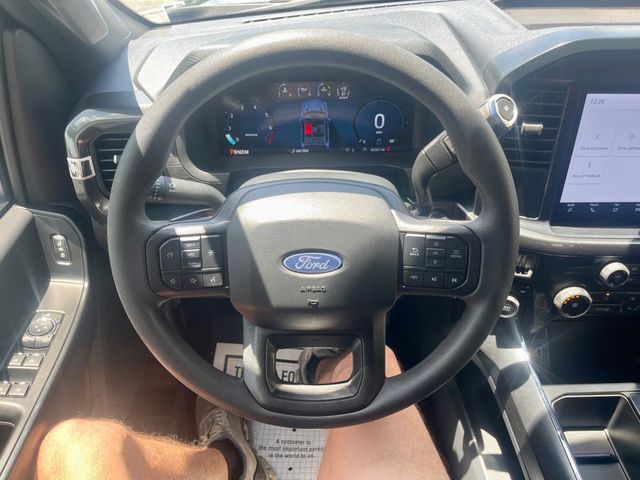 2025 Ford F-150 STX - Photo 9