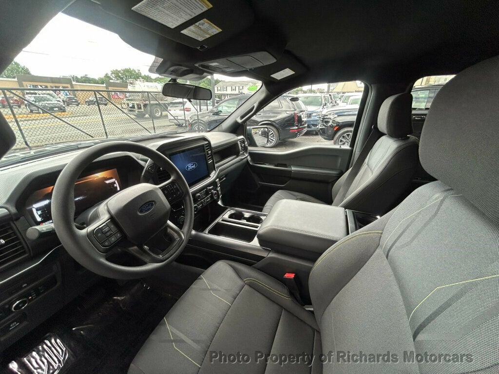 2025 Ford F-150 STX 4WD SuperCrew 5.5' Box - 23062633 - 11