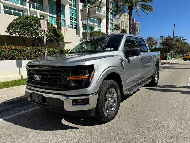 2025 Ford F-150 Supercrew XLT Pickup 4D 5 1/2 ft - 22977586 - 3